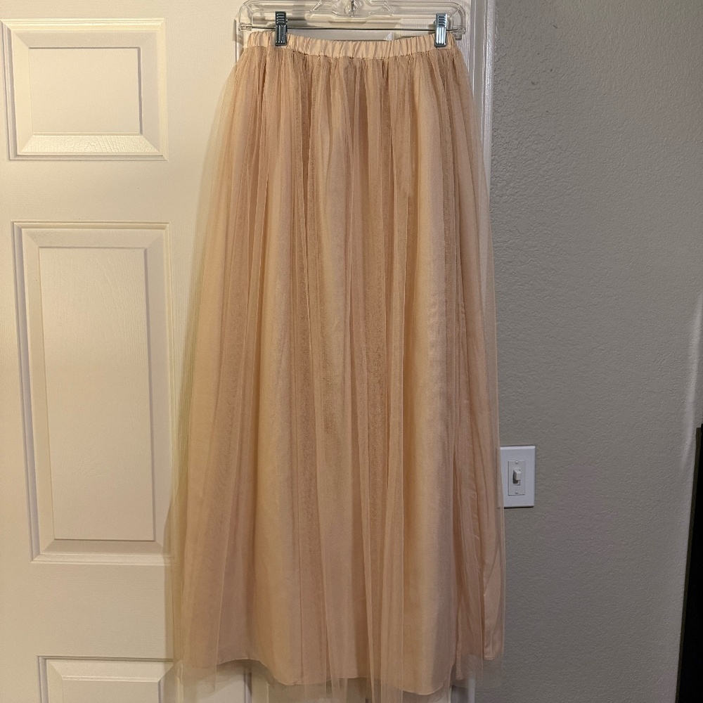 Comme Toi Size Medium Tulle Midi Skirt